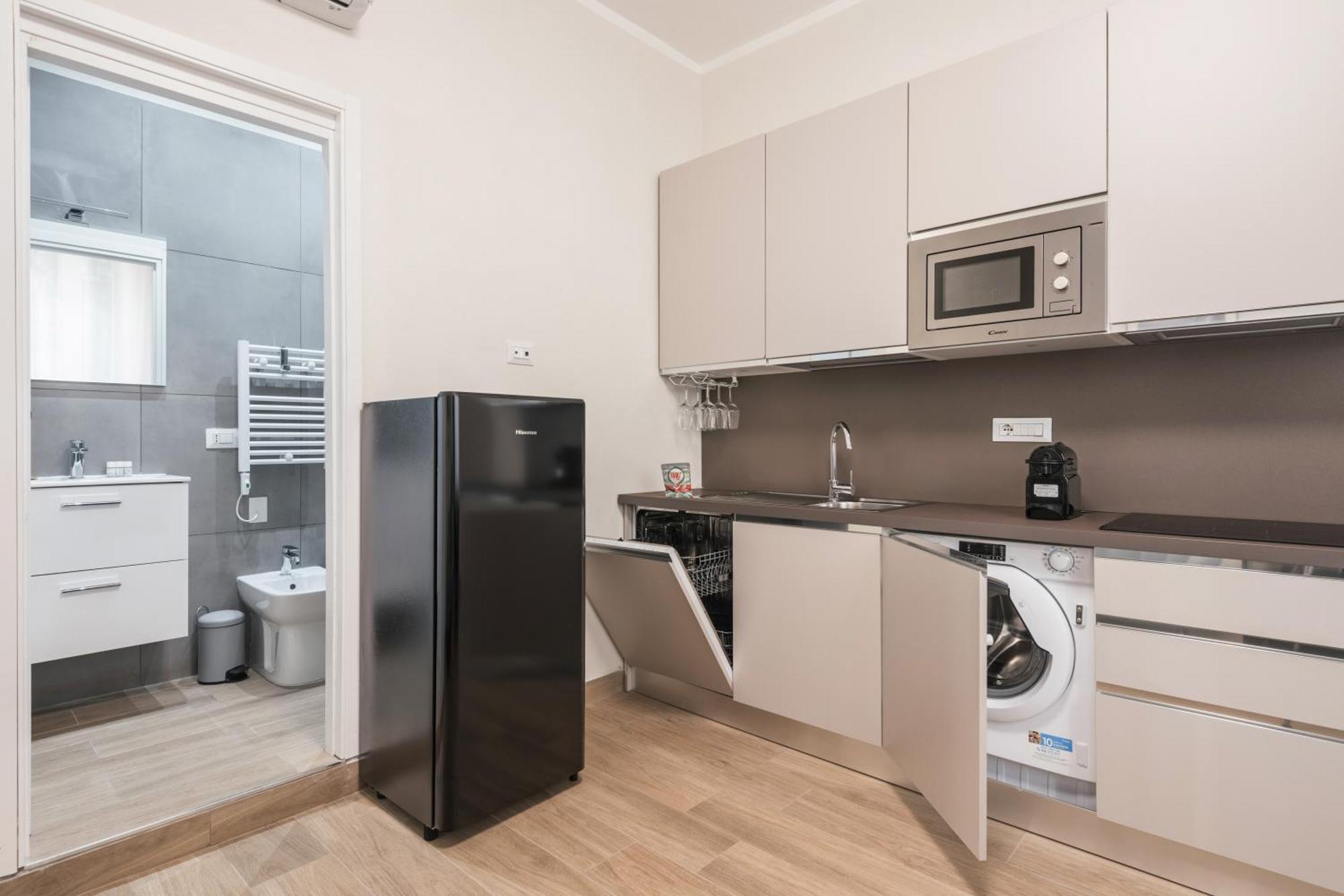 Apartamento C2 Class Apartment, 2 Da Letto Con Giardino In Zona Via Veneto Distante 15 Minuti A Piedi Da Fontana Di Trevi