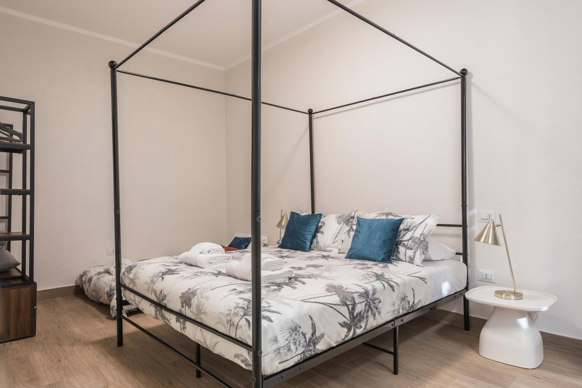 C2 Class Apartment, 2 Da Letto Con Giardino In Zona Via Veneto Distante 15 Minuti A Piedi Da Fontana Di Trevi Apartamento *