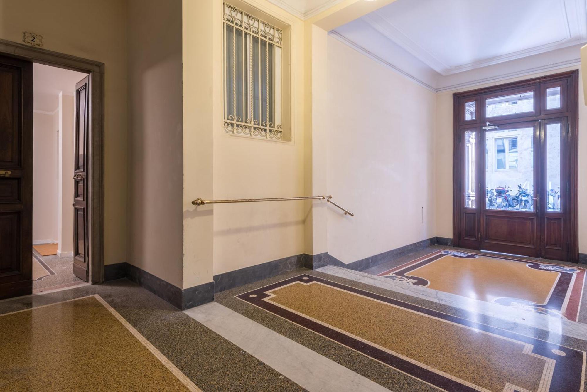 C2 Class Apartment, 2 Da Letto Con Giardino In Zona Via Veneto Distante 15 Minuti A Piedi Da Fontana Di Trevi * Roma